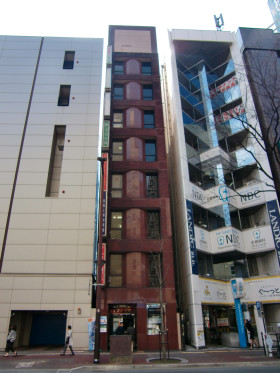 文學の森ビルの外観主画像