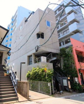 アデカッツビルの外観主画像