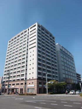 西鉄千代県庁口ビルの外観主画像