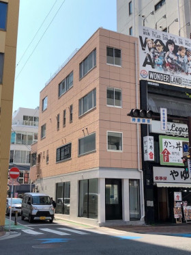 華秀ビルの外観主画像